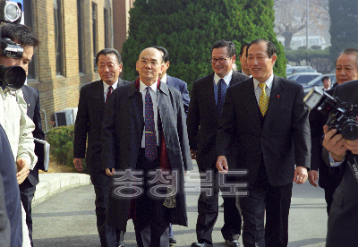 박태준 자민련 총재 방문 의 사진