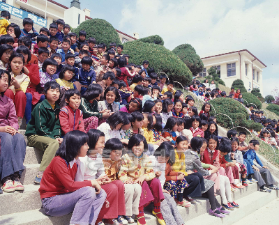 한벌초등학교학생 의 사진