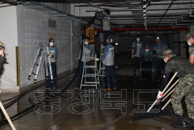 신영지웰홈스아파트 피해현장 점검 의 사진