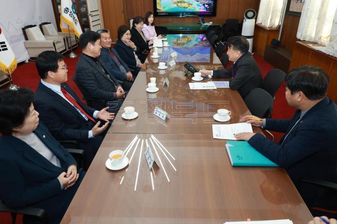 충북새마을회 신임회장단 취임인사 의 사진