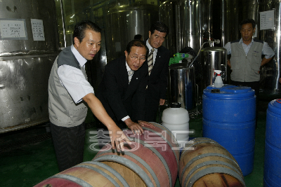와인 제조공장 시찰 및 포도 재배농가 방문 의 사진