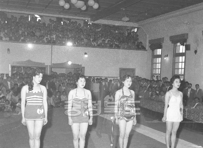 1958년 5월 제1회 미스충북 선발대회 사진