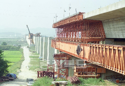 고속전철 오송역사 공사현장 의 사진