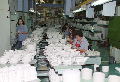 한국도자기 공장 사진