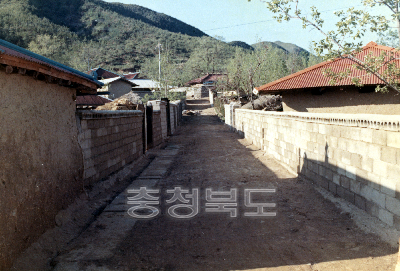마을안길 확장 및 담장개선공사 사진