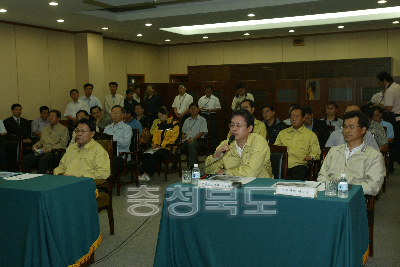 추병직 건교부장관과 충주댐 방류현장 방문 의 사진