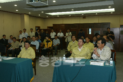 추병직 건교부장관과 충주댐 방류현장 방문 의 사진