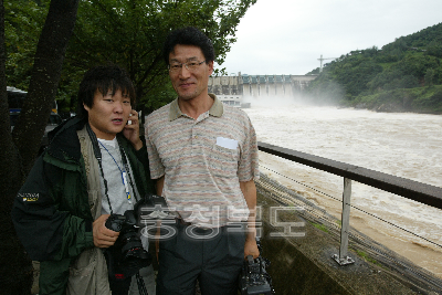 추병직 건교부장관과 충주댐 방류현장 방문 의 사진