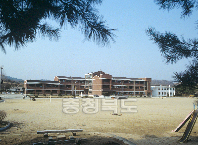 괴산 명덕초등학교 사진