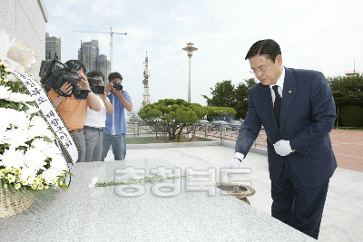 6.25기념 충혼탑 참배 의 사진