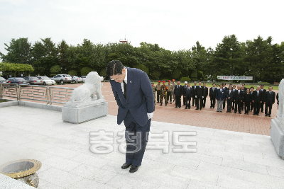 6.25기념 충혼탑 참배 의 사진