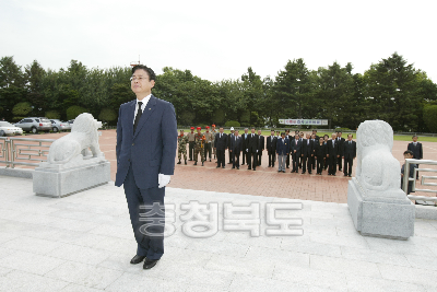 6.25기념 충혼탑 참배 의 사진