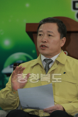 박경국 행정부지사 구제역과련 브리핑 의 사진