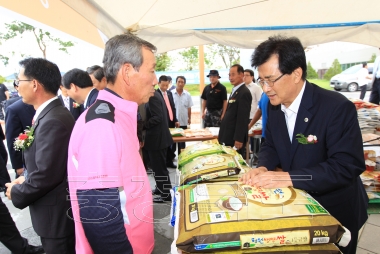 한국쌀전업농 전국대회 개회식 의 사진