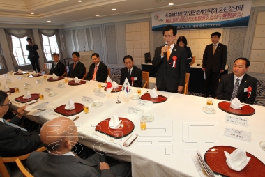 일본경제인과 수출협약 MOU체결 의 사진