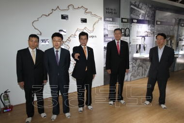 주요기관장 충북문화관 관람 사진
