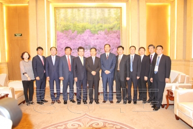 중국출장 흑룡강성 당서기 회담 의 사진