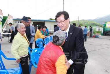 충북 이동식 농업종합병원 개소식 의 사진