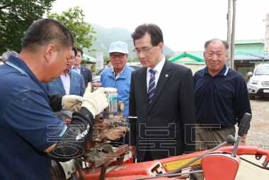 충북 이동식 농업종합병원 개소식 의 사진