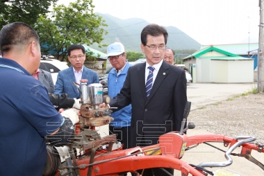 충북 이동식 농업종합병원 개소식 의 사진