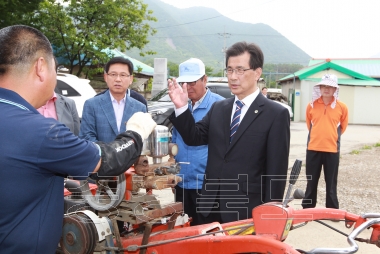 충북 이동식 농업종합병원 개소식 의 사진