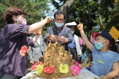 충북문화관 개방 10주년 숲속아트 페스티벌 사진