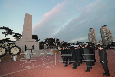 2019년도 새해맞이 충혼탑 참배 의 사진