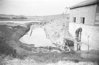 용수로및 양수 작업장 의 사진