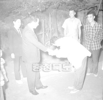 김효영 도지사 오지순방 의 사진