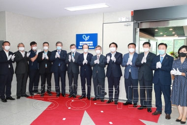 충북고용안정 선제대응 패키지 사업추진단 개소식 의 사진