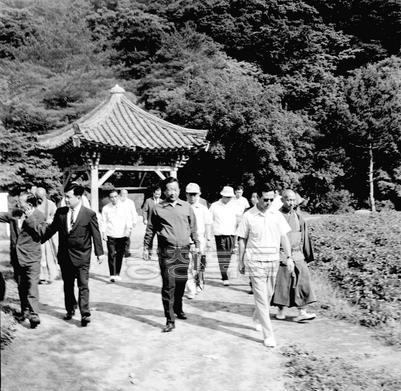 김종필 당의장 속리산 방문 의 사진