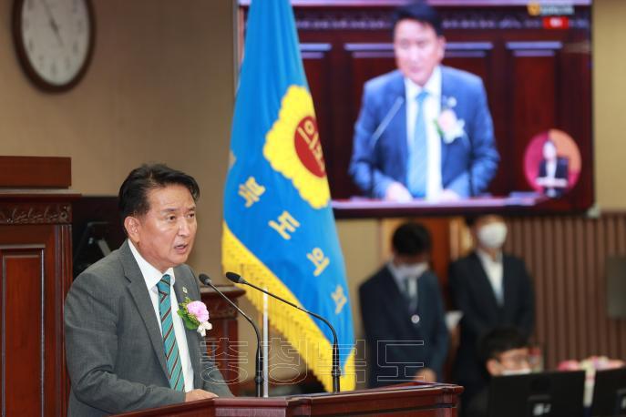 제12대 충북도의회 개원식 참석 의 사진