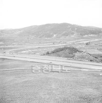 경부고속도로 청주인터체인지 공사 의 사진