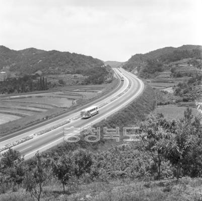 경부고속도로 의 사진