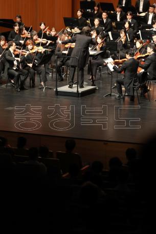 충북도립교향악단 U대회 유치기념 초청음악회 의 사진