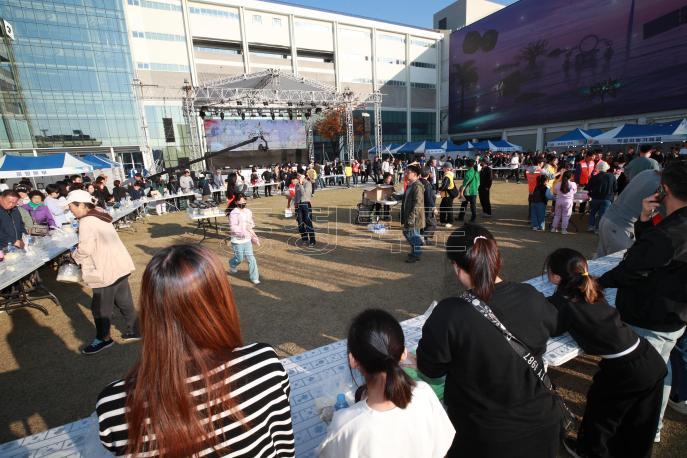 K-막걸리 & 못난이 김치 축제장 방문 사진