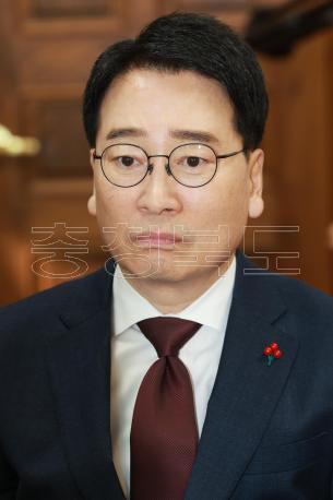(재)충북학사 원장 임용장 수여 의 사진