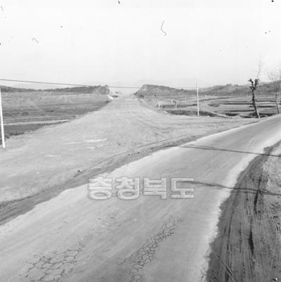 청주 간선도로 공사 의 사진