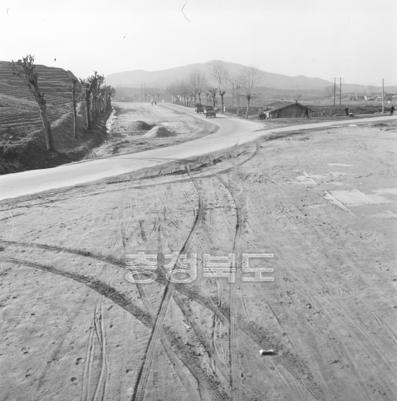 청주 간선도로 공사 의 사진