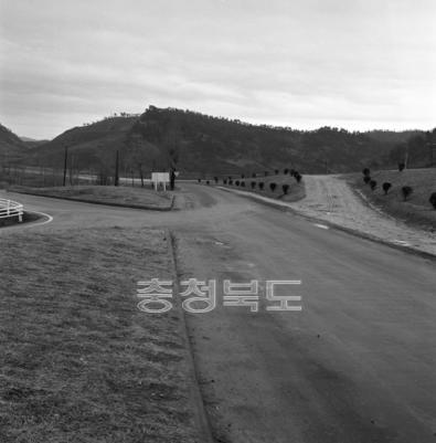 경부고속도로 진입도로 공사 의 사진