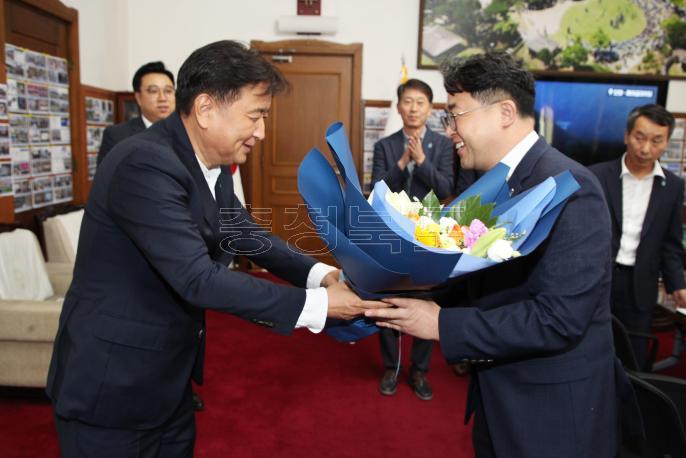 20240830 - 경제부지사 이임신고(여는마당 도지사) 사진