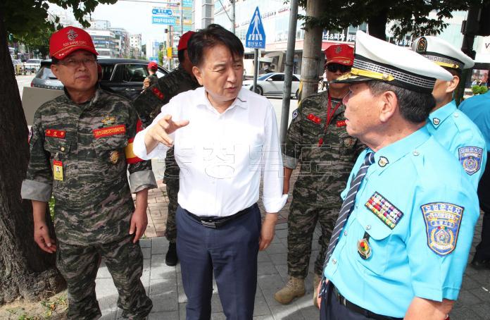 20240916 - 추석맞이 교통봉사단체 봉사활동 격려(가경터미널 도지사) 사진
