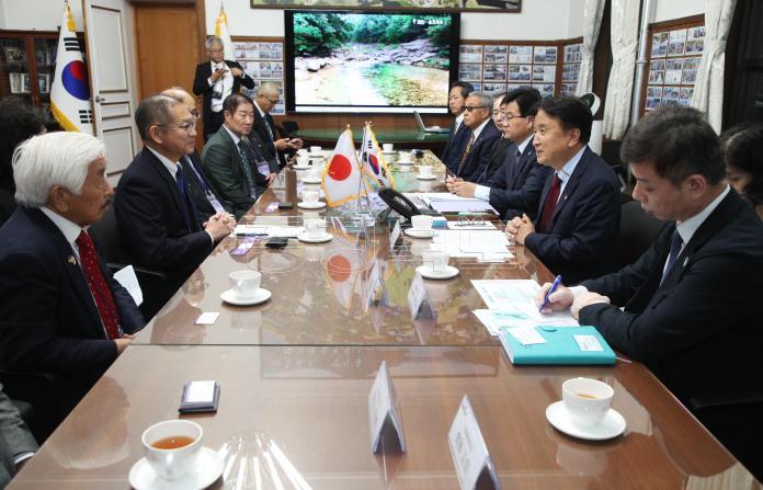 20241018 - 야마나시현 경제교류단 접견(여는마당 도지사) 사진