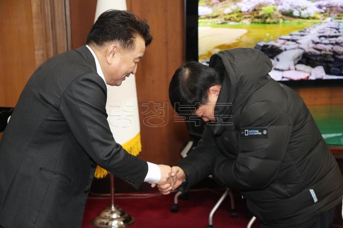 20250122 - 설 맞이 청내직원 격려(여는마당 도지사) 사진