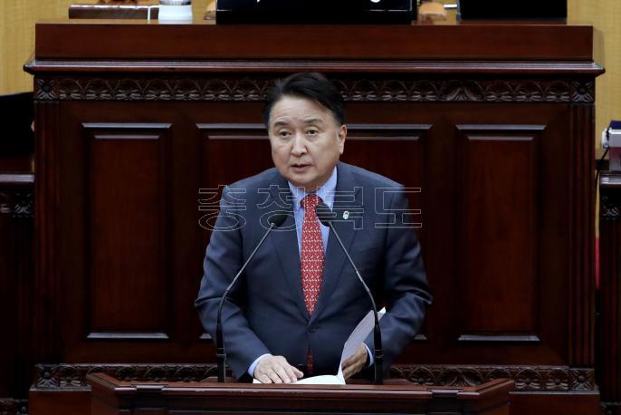 20250312 - 제424회 도의회 임시회 제1차 본회의 추경 예산안 제안설명(도의회 도지사) 사진