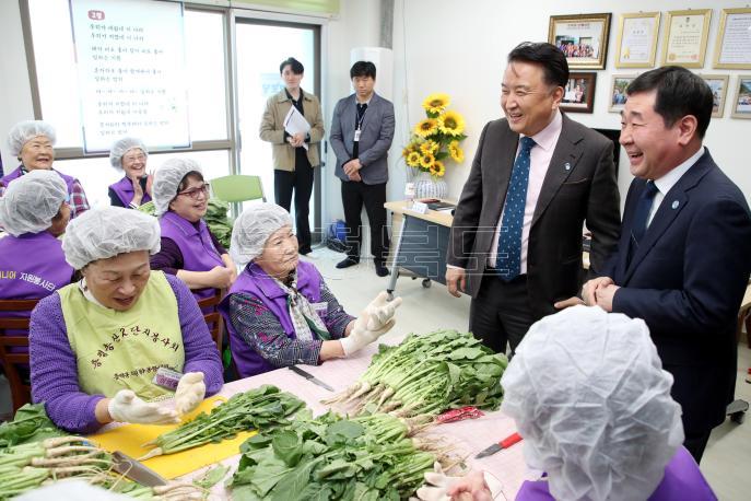 20250331 - 일하는 밥퍼 현장 방문(증평군 송산휴먼사이2단지 도지사) 사진