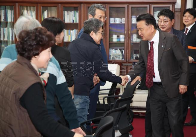 20250401 - 제주 감귤유통센터 충북형 도시농부 초청 간담회(여는마당 도지사) 사진
