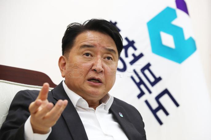 20250408 - 언론사 인터뷰(섬기는방 도지사) 사진