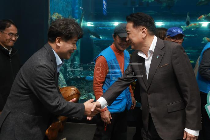 20251119 - 충북아쿠아리움 누적 관람객 50만명 돌파 기념행사(충북아쿠아리움) 의 사진