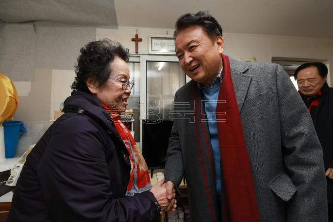 20251226 - 연말연시 취약계층 가정방문(청주) 의 사진